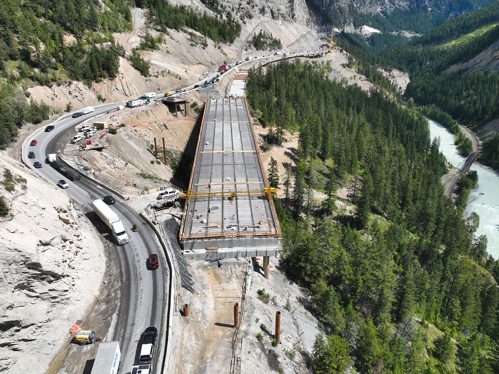 Fall closures scheduled on Highway 1 for Kicking Horse Canyon